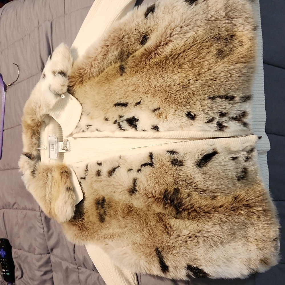 Womens faux fur color sweater